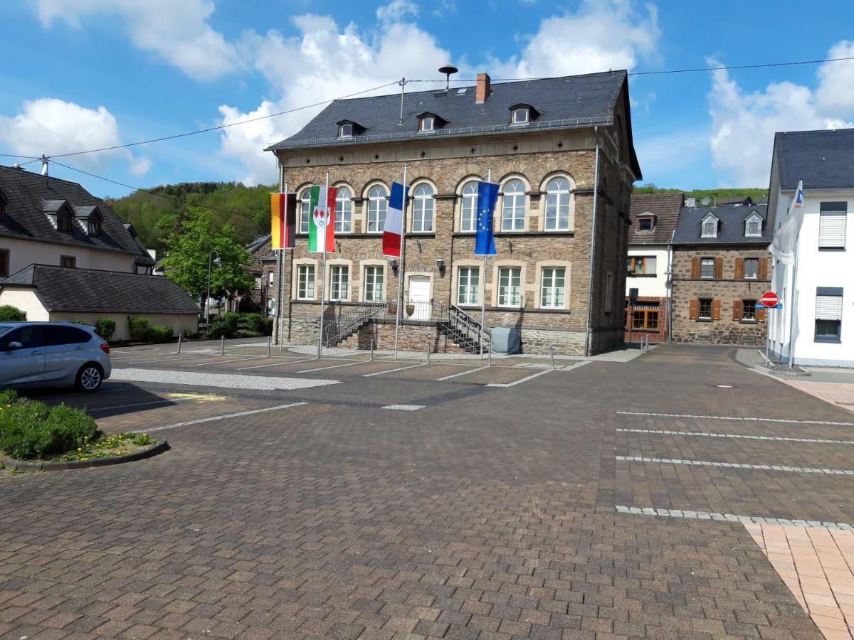 Ferienwohnungen Vulkaneifel Nickenich Buitenkant foto